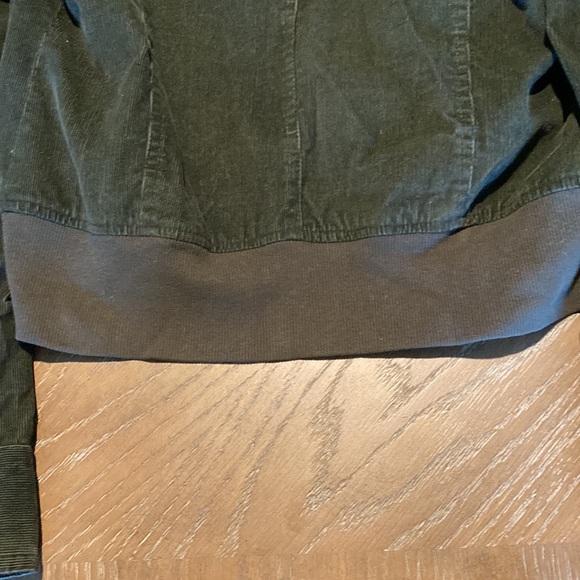 NECA Bella Swan Jacket - Picture 11 of 11